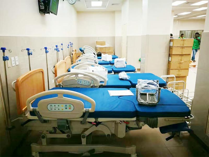 格伦伊格尔斯科塔基纳巴卢国际医院配备了一套ICU病床、转运担架、医疗车、产床等。